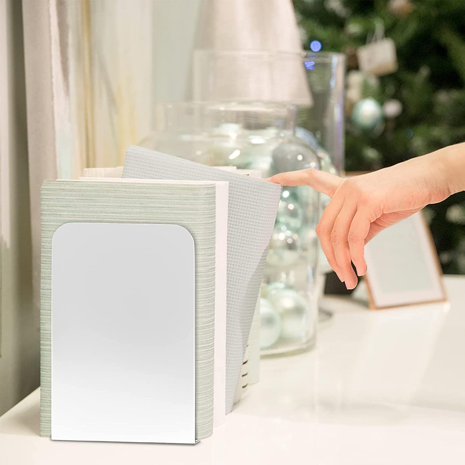 Stylish Expandable Book End & Organizer Set Space-Saving Desk Accessory